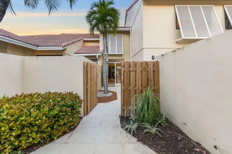 229 Old Meadow Way Palm Beach Gardens FL 33418