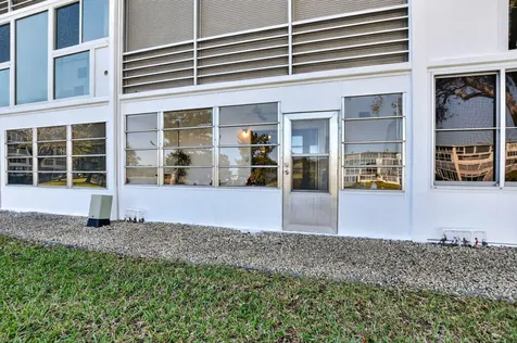1038 Cambridge B Deerfield Beach FL 33442