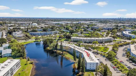 1038 Cambridge B Deerfield Beach FL 33442
