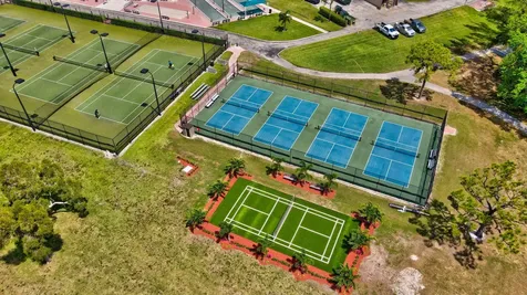 1038 Cambridge B Deerfield Beach FL 33442