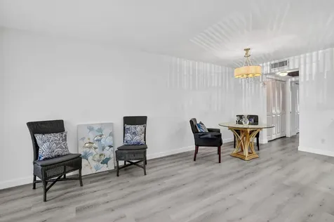 1038 Cambridge B Deerfield Beach FL 33442