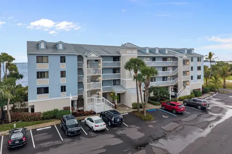10 Ne Plantation Road Stuart FL 34996