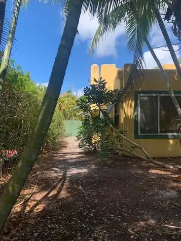 805 Sunset Road West Palm Beach FL 33401