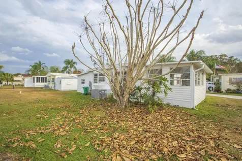5 Santa Fe Lane Port Saint Lucie FL 34952