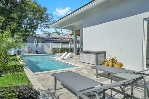 875 SE 13th Avenue Deerfield Beach FL 33441