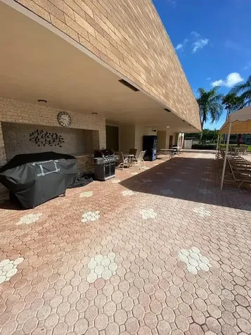 5 Abbey Lane Delray Beach FL 33446