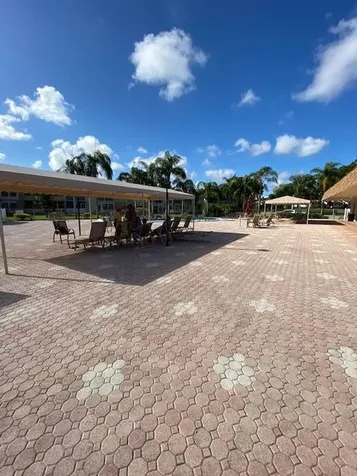 5 Abbey Lane Delray Beach FL 33446