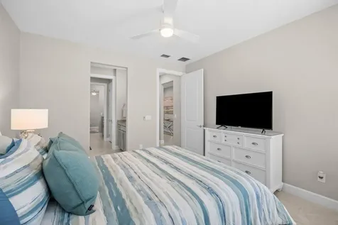 10205 Sw Pervenche Lane Port Saint Lucie FL 34987