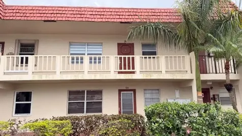 5 Abbey Lane Delray Beach FL 33446