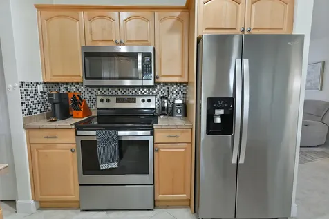 1281 Nw 45th Court Deerfield Beach FL 33064