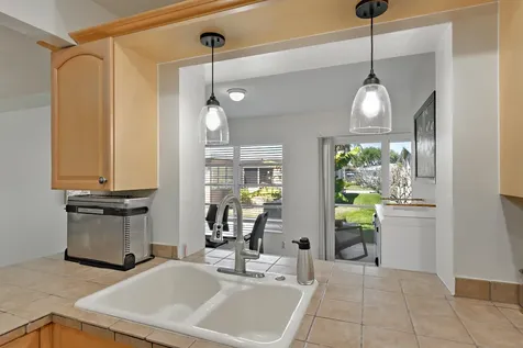 1281 Nw 45th Court Deerfield Beach FL 33064