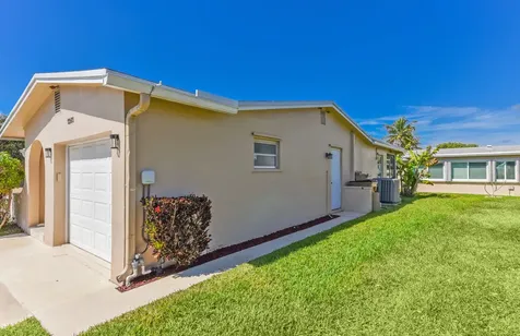 1281 Nw 45th Court Deerfield Beach FL 33064
