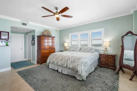 2650 Lake Shore Drive Riviera Beach FL 33404