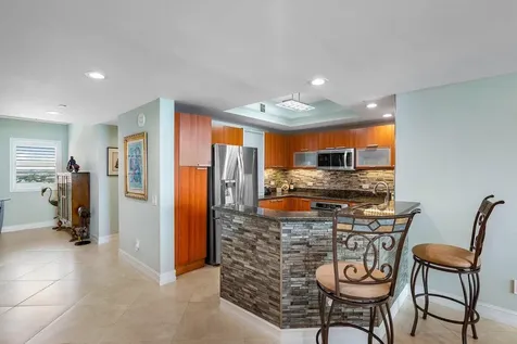 2650 Lake Shore Drive Riviera Beach FL 33404