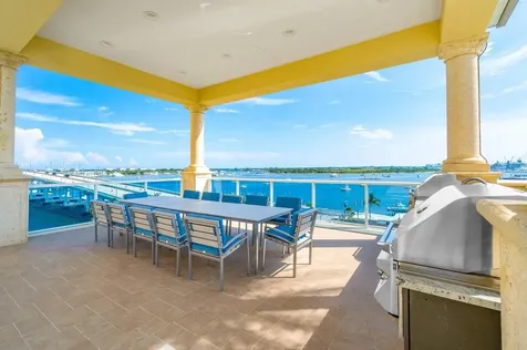 2650 Lake Shore Drive Riviera Beach FL 33404