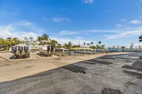 2650 Lake Shore Drive Riviera Beach FL 33404