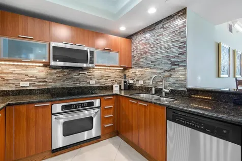 2650 Lake Shore Drive Riviera Beach FL 33404