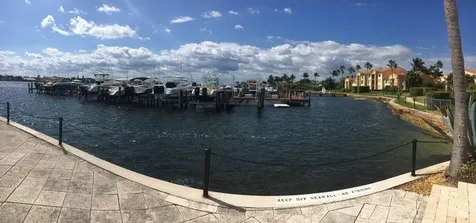117 Yacht Club Way Hypoluxo FL 33462