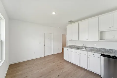 879 Sw Mccoy Avenue Port Saint Lucie FL 34953