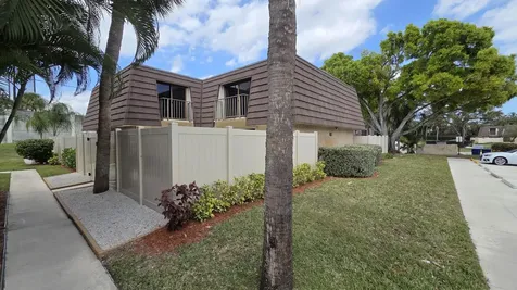 7311 73rd Way West Palm Beach FL 33407