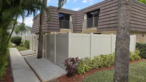 7311 73rd Way West Palm Beach FL 33407