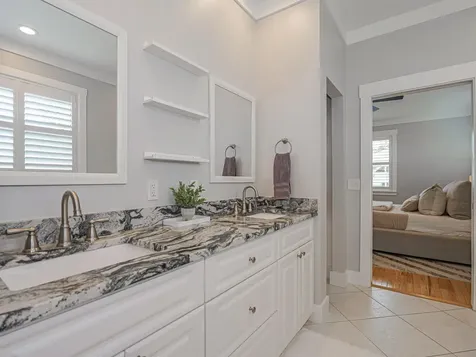 406 9th Court Vero Beach FL 32962