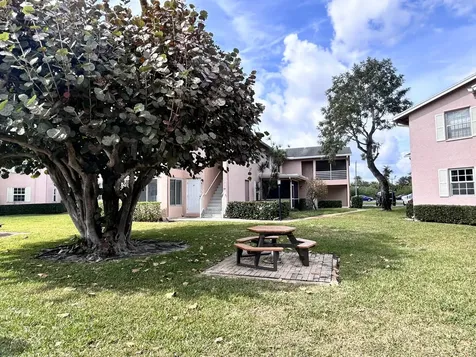 12386 Alternate A1a Palm Beach Gardens FL 33410
