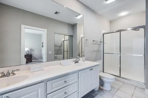 17 Oakleaf Court Tequesta FL 33469