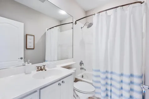 17 Oakleaf Court Tequesta FL 33469