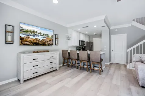 17 Oakleaf Court Tequesta FL 33469