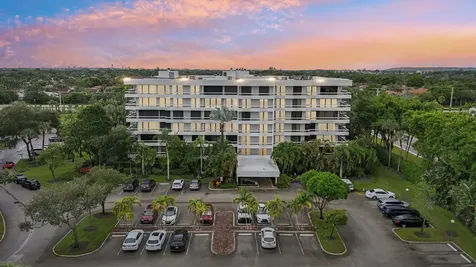 23200 Camino Del Mar Boca Raton FL 33433