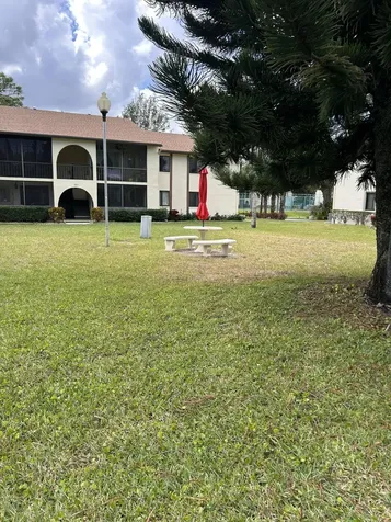 304 Knotty Pine Circle Greenacres FL 33463