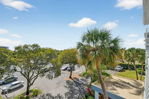 470 Executive Center Drive West Palm Beach FL 33401