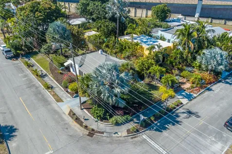2401 Ridgeway Avenue West Palm Beach FL 33401