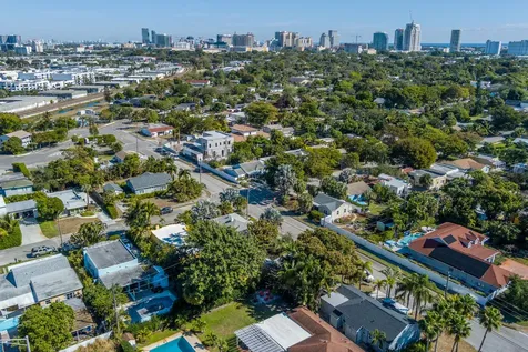 2401 Ridgeway Avenue West Palm Beach FL 33401