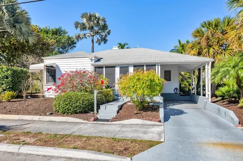 2401 Ridgeway Avenue West Palm Beach FL 33401