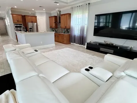 134 SE Fiore Bello Port Saint Lucie FL 34984