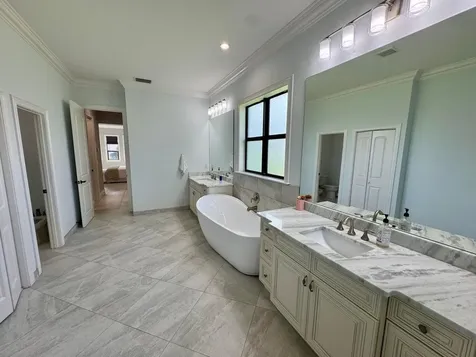 134 SE Fiore Bello Port Saint Lucie FL 34984