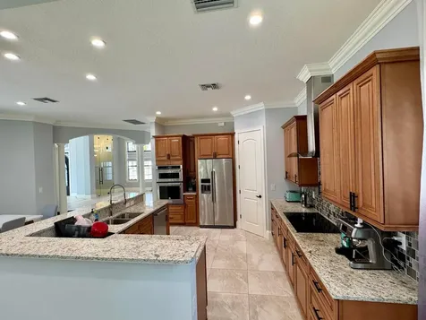 134 SE Fiore Bello Port Saint Lucie FL 34984