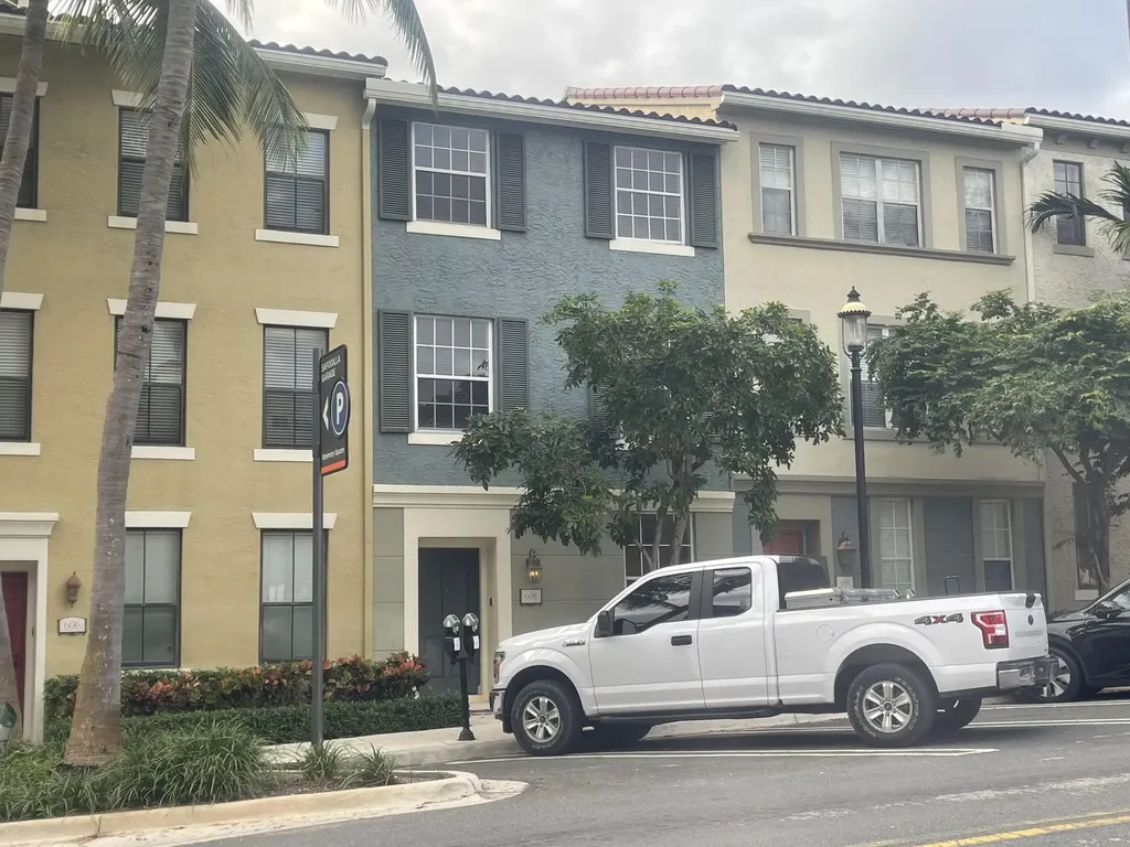 West Palm Beach FL 33401
