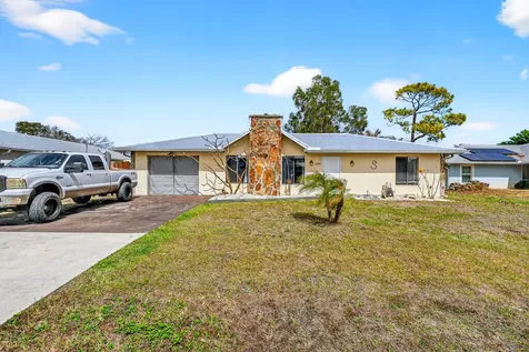 2289 Se Carnation Avenue Port Saint Lucie FL 34952