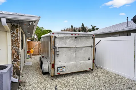 2289 Se Carnation Avenue Port Saint Lucie FL 34952