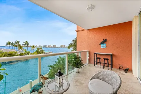 2650 Lake Shore Drive Riviera Beach FL 33404