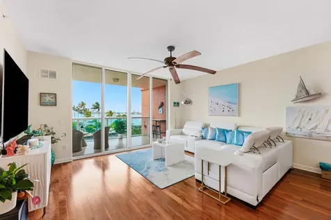 2650 Lake Shore Drive Riviera Beach FL 33404