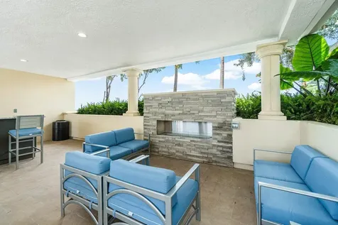 2650 Lake Shore Drive Riviera Beach FL 33404