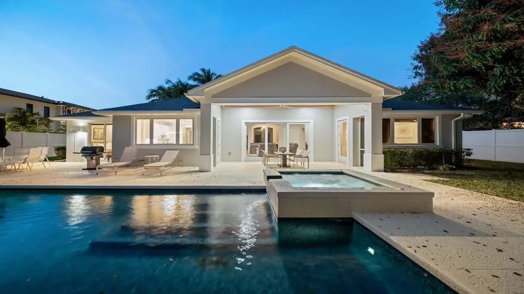 514 NW 13th Street Delray Beach FL 33444