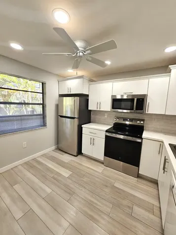 1001 Colony Point Circle Pembroke Pines FL 33026