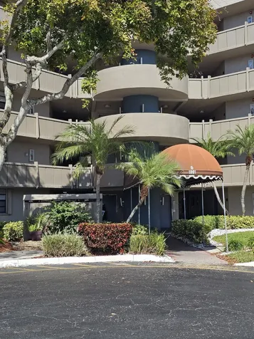 1001 Colony Point Circle Pembroke Pines FL 33026