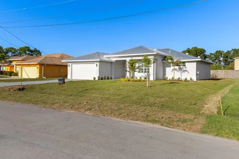 5271 Nw Mayfield Lane Port Saint Lucie FL 34983