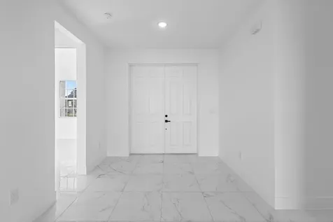 5271 Nw Mayfield Lane Port Saint Lucie FL 34983